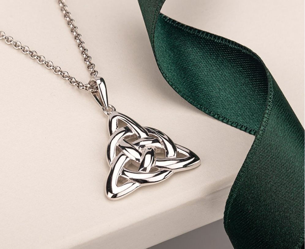 STERLING SILVER CELTIC KNOT PENDANT
